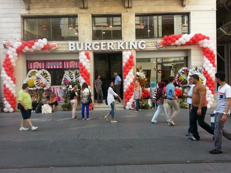 Burger King Açılış Süsleme